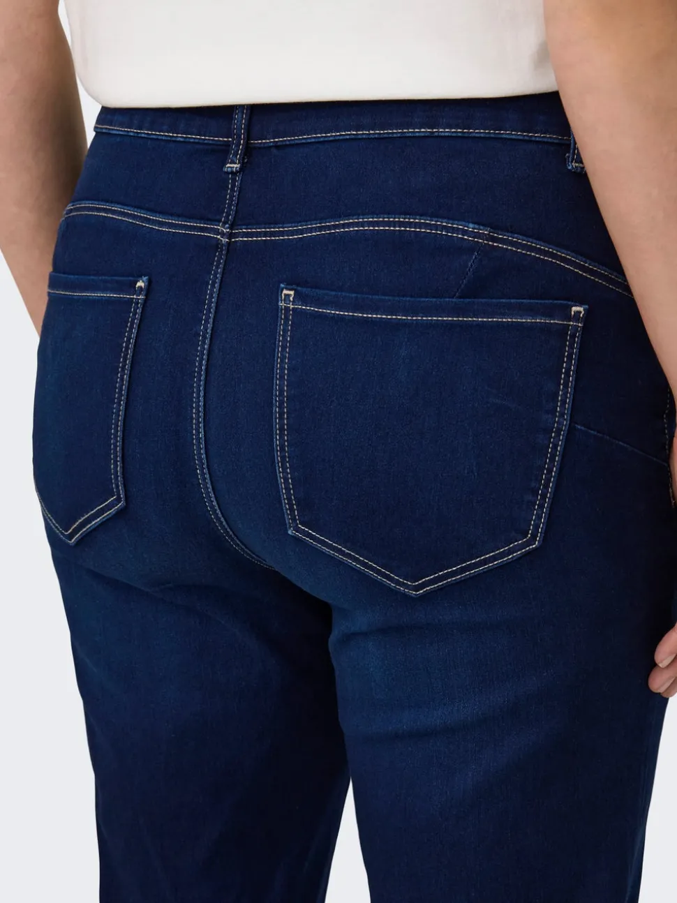 CARAUGSTA Flared Fit Jeans