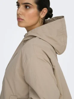 CARBEALO Veste