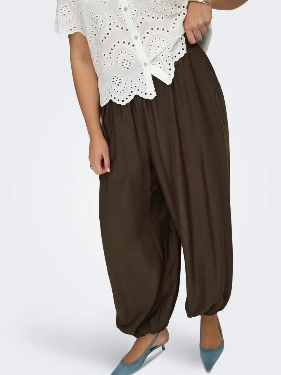 CARCAMILLE Balloon Fit Pantalon classique