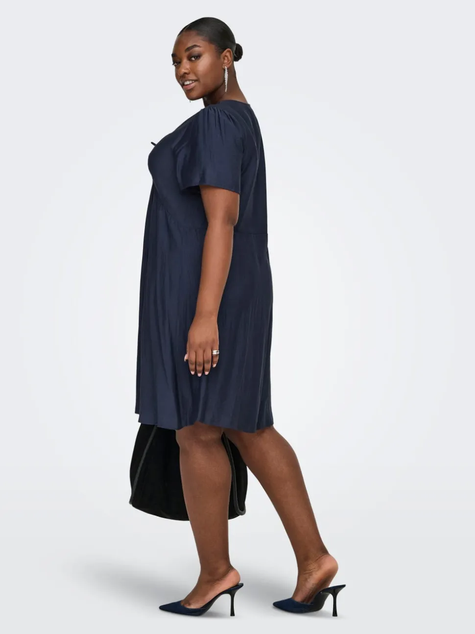 CARCECILIA Robe courte