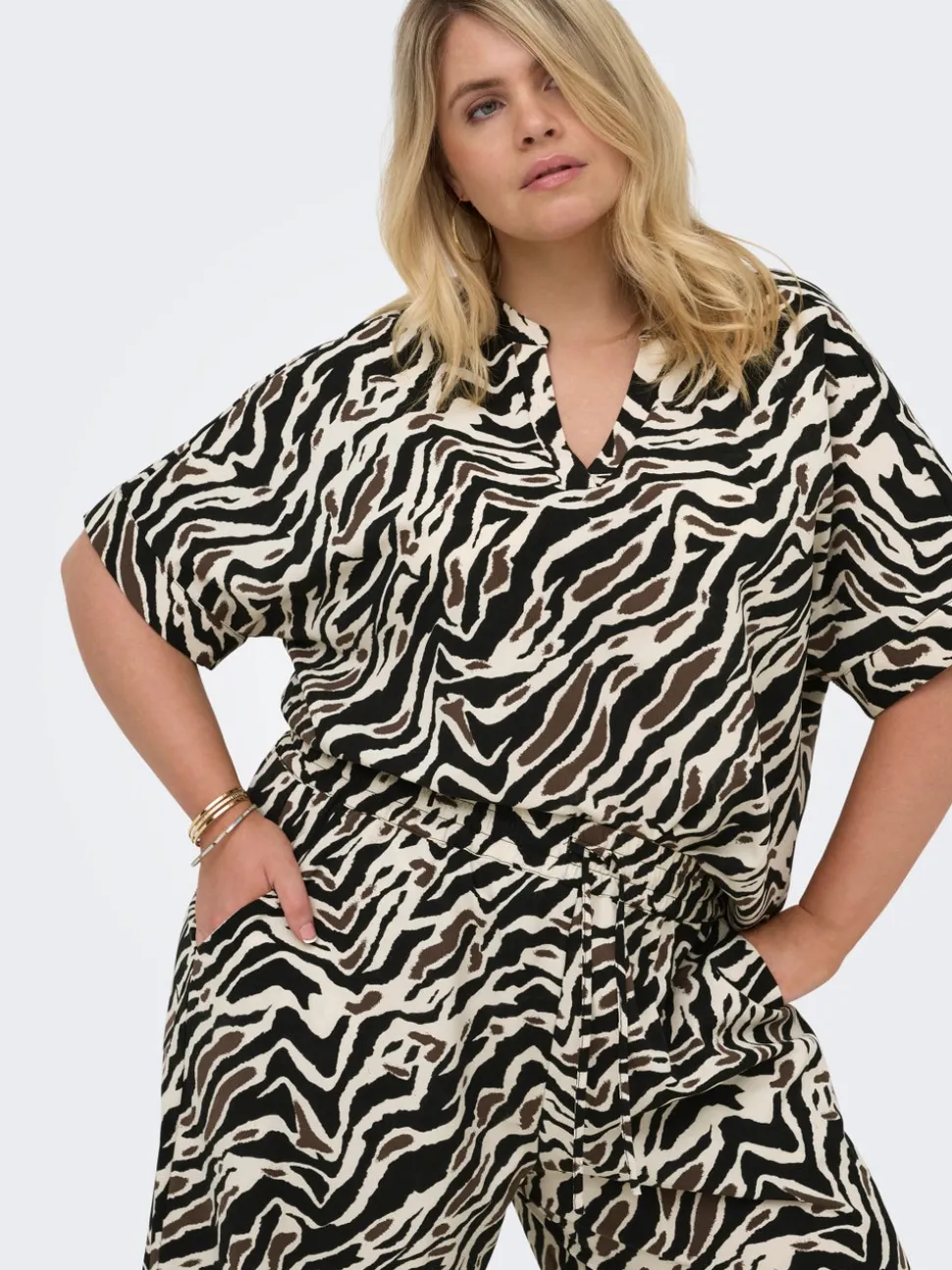 CARELITE Blouse