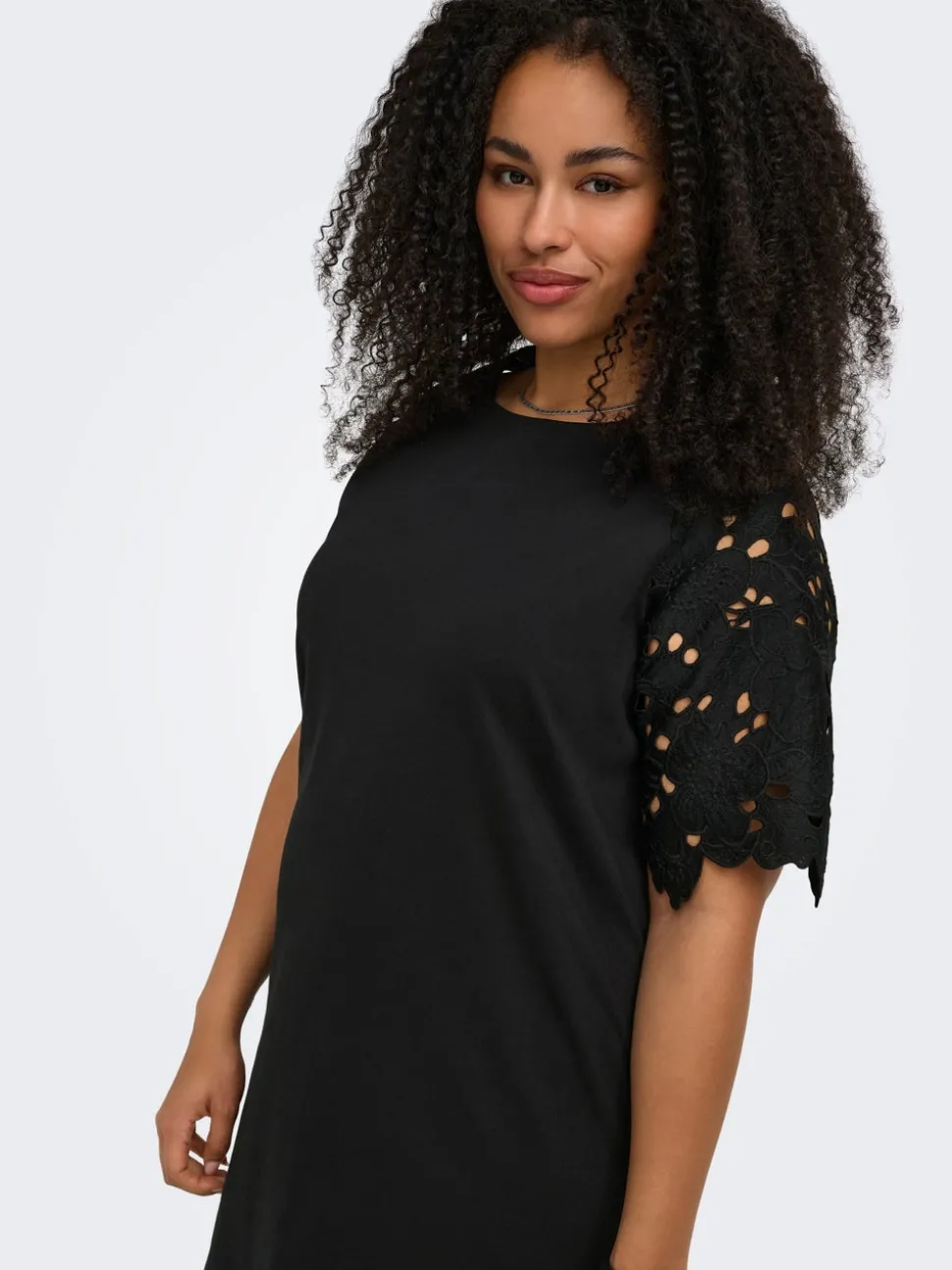 CARGLORIA Robe courte