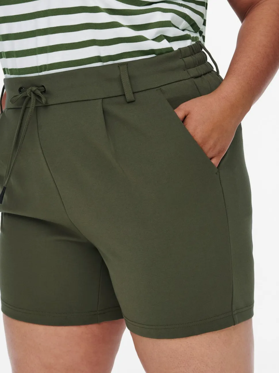 CARGOLDTRASH Regular Fit Short