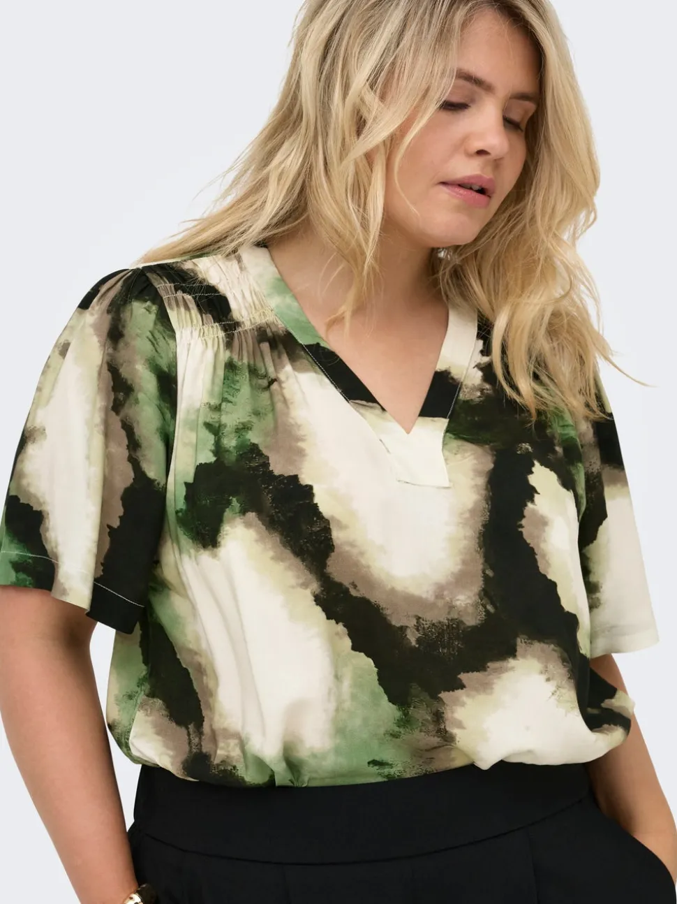 CARKERSTIN Top