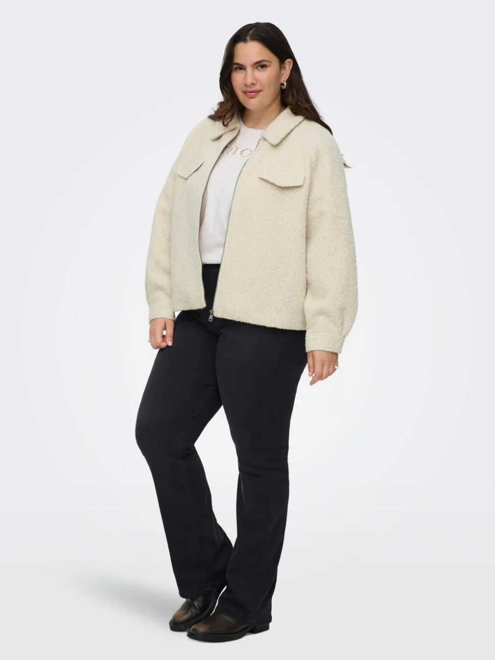 CARMALO Veste