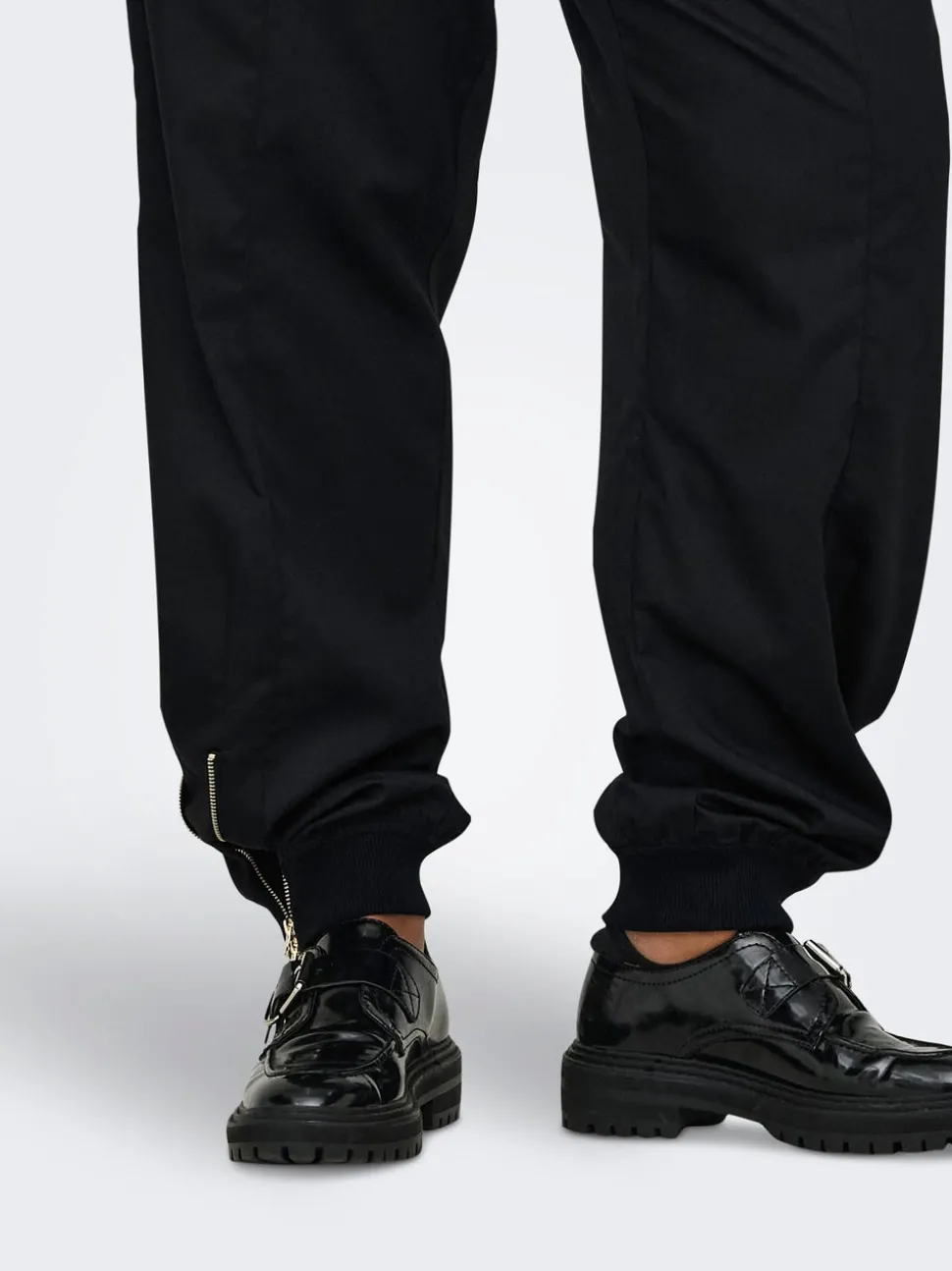 CARMELIA Loose Fit Pantalon