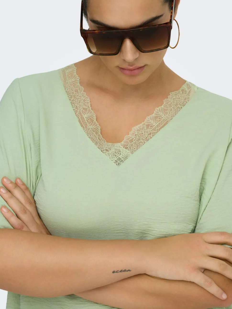 CARMETTA Top