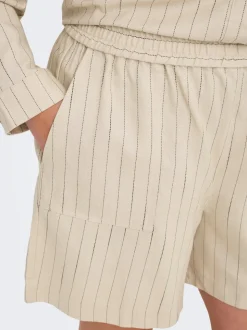 CARMONICA Taille moyenne Loose Fit Short chino