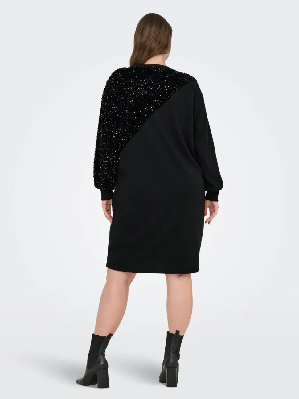 CARNELLIE Robe courte