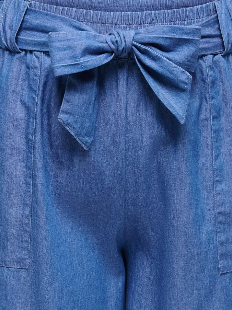 CARNOVA Regular Fit Short