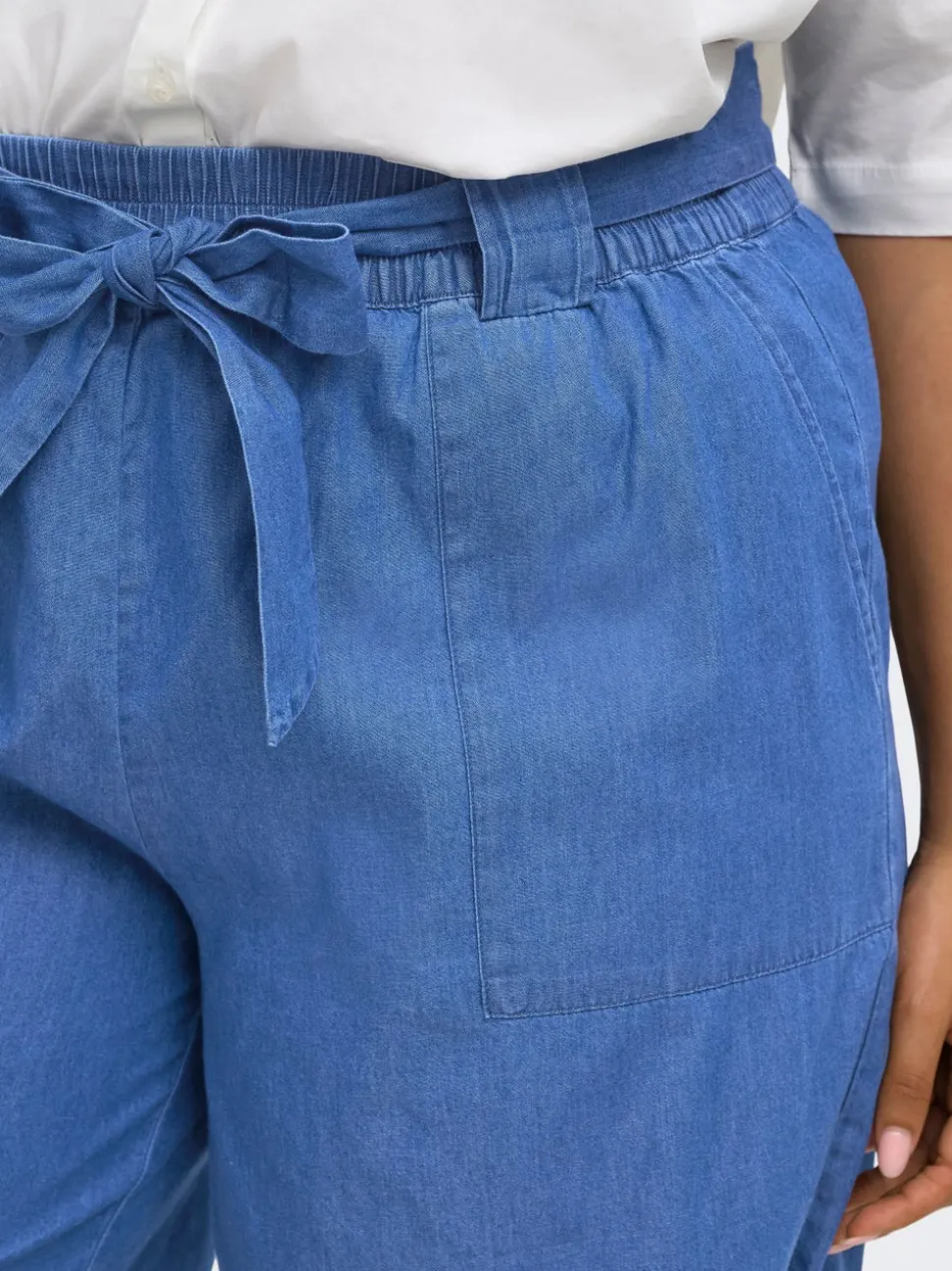 CARNOVA Regular Fit Short