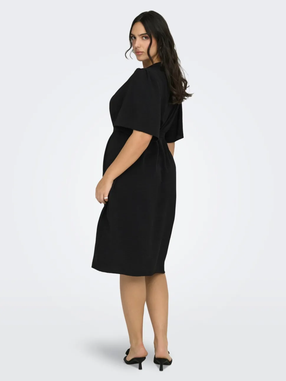 CARPLANA Robe courte