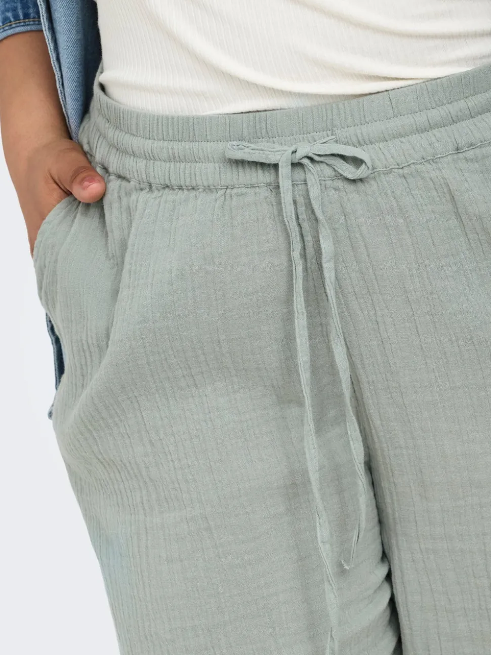CARTHYRA Taille haute Regular Fit Short