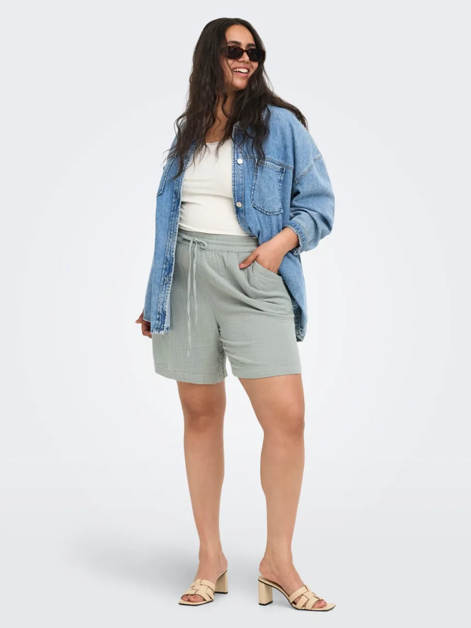 CARTHYRA Taille haute Regular Fit Short