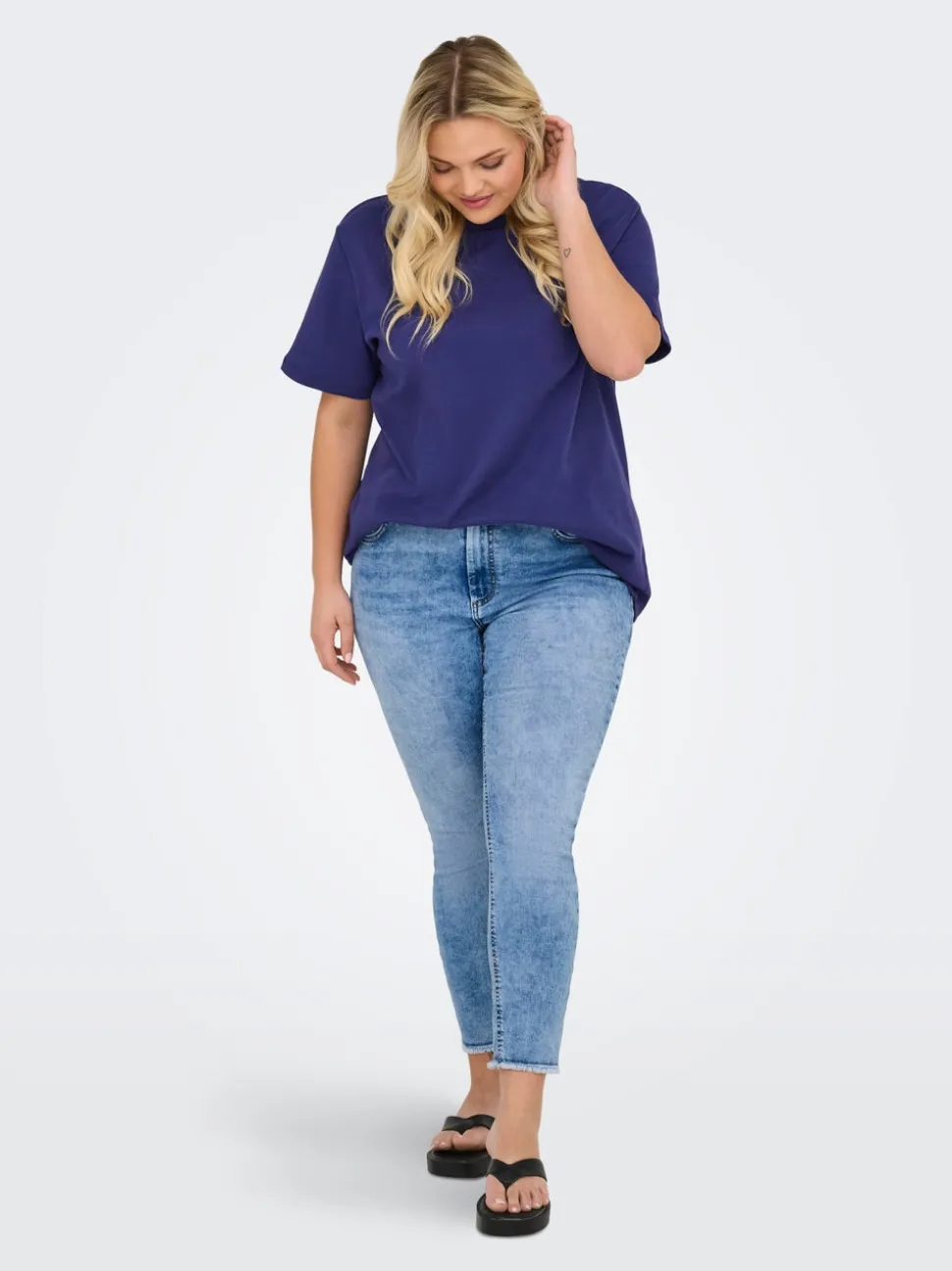 CARWilly regular waist skinny fit jeans