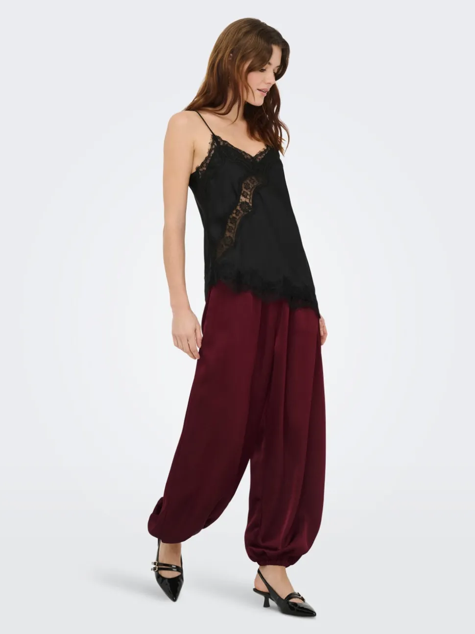 JDYCASSY Balloon Fit Pantalon à jambe large