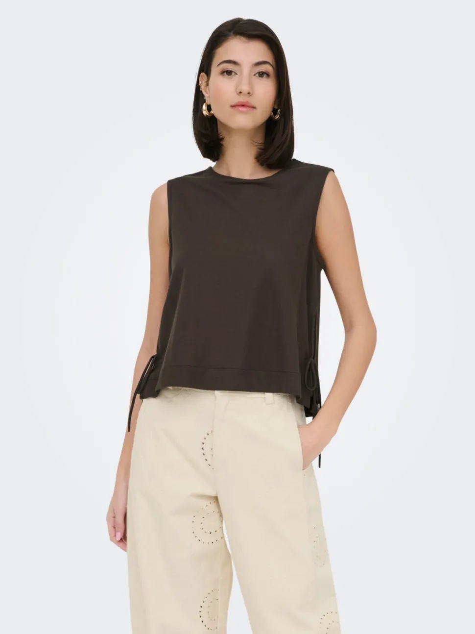 JDYLESLIE Top
