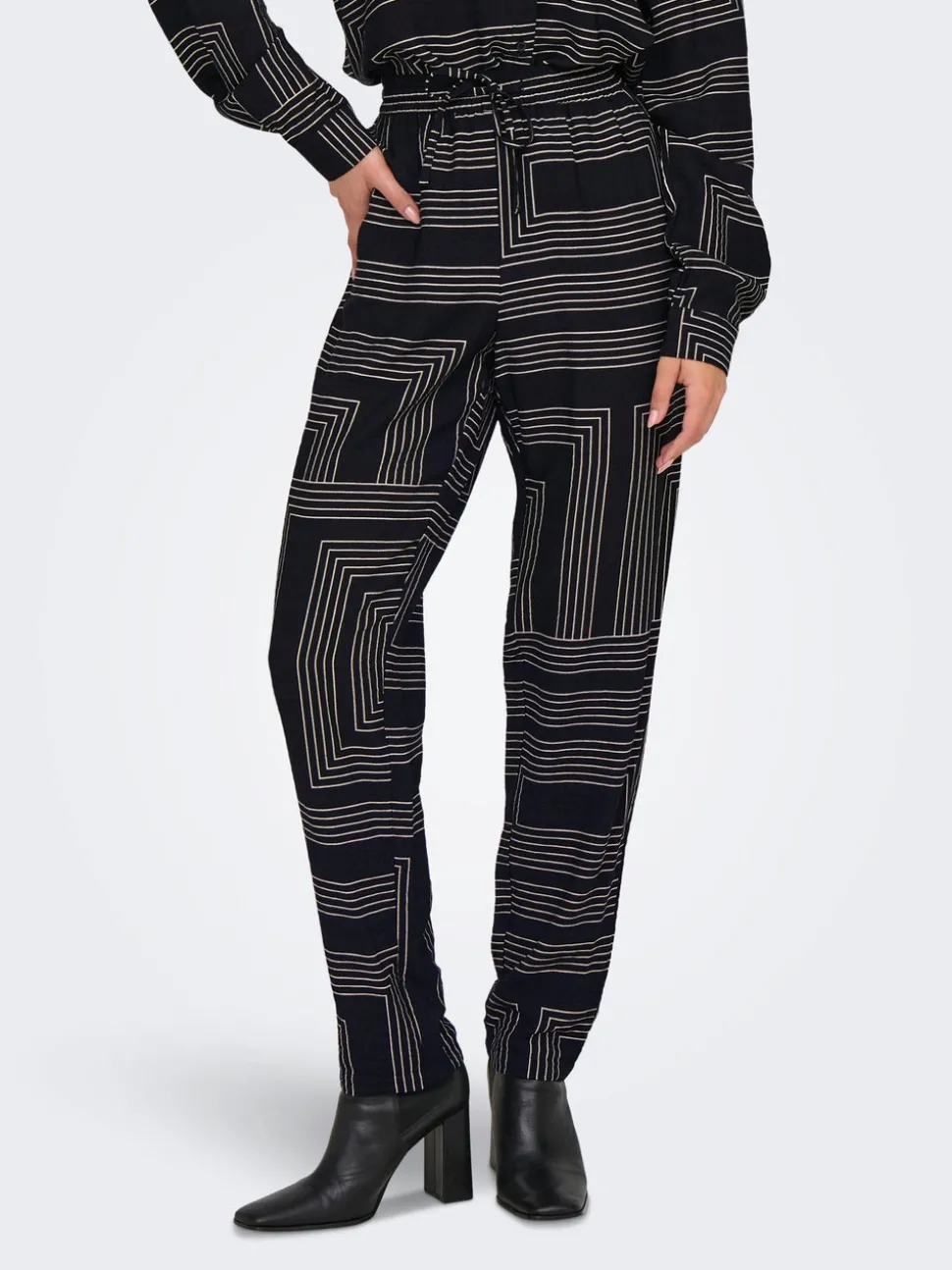JDYPEPPER Loose Fit Pantalon à jambe large