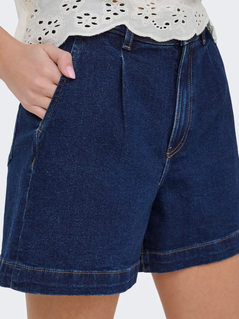 JDYVALERIE Taille haute Regular Fit Short de ville