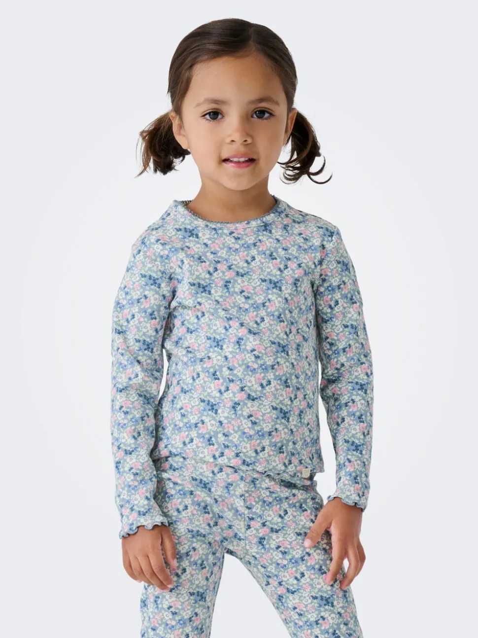 KMGTRINNY Top