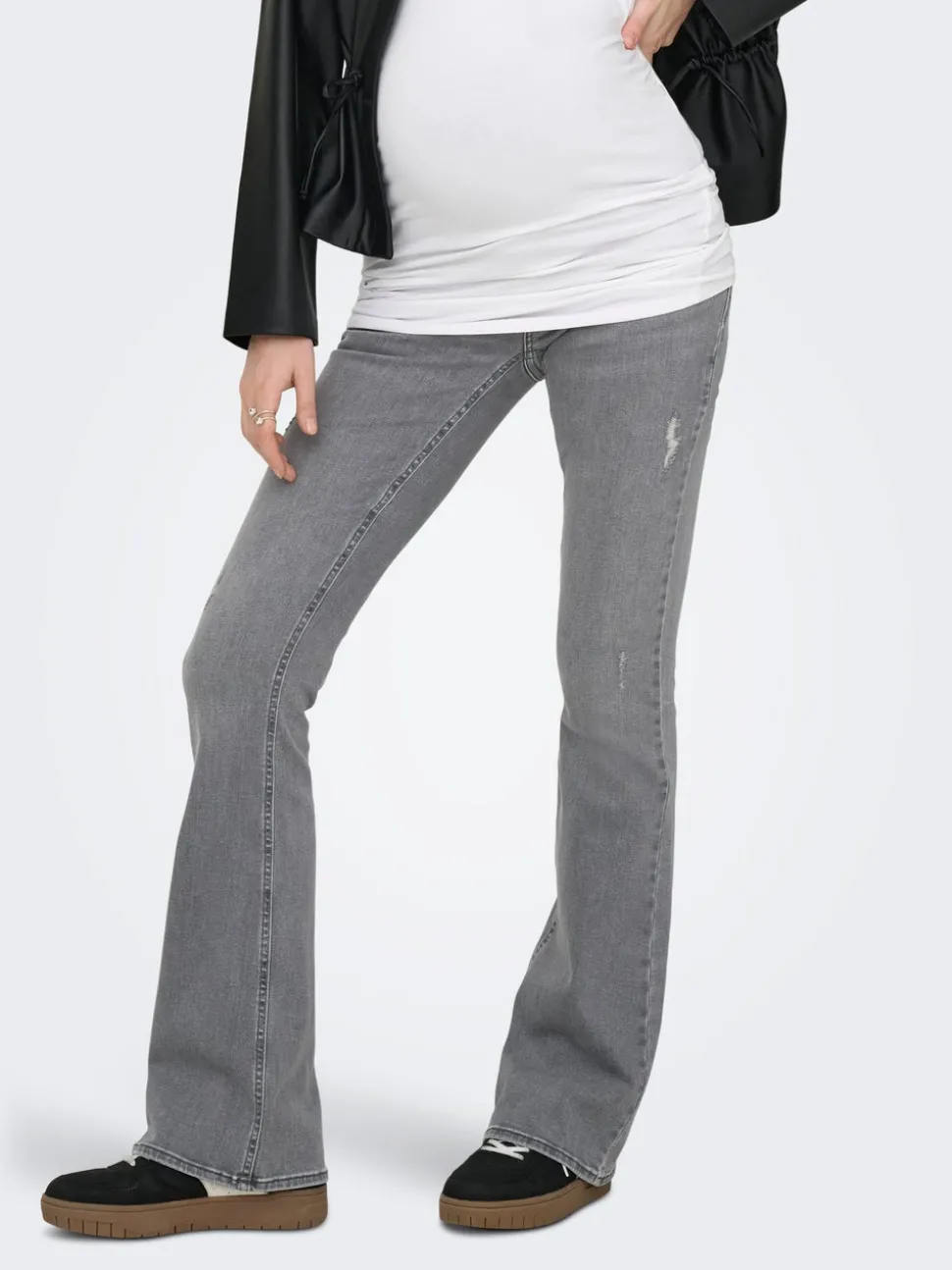 OLMBLUSH Flared Fit Jeans
