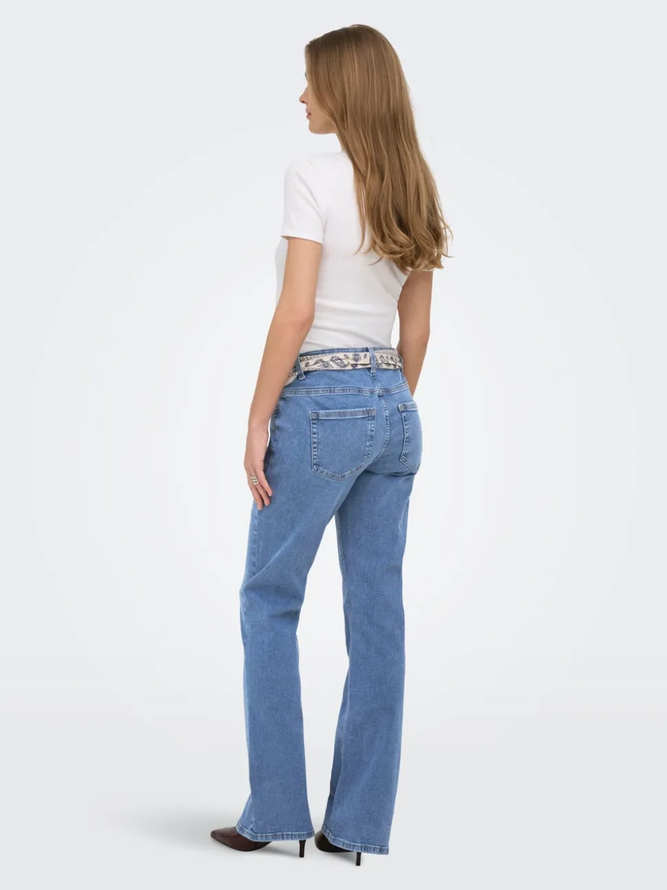 OLMBLUSH Flared Fit Jeans
