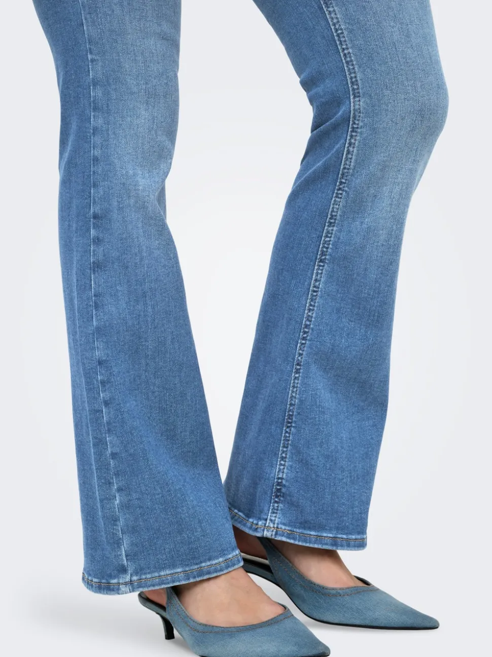 OLMBLUSH Taille moyenne Flared Fit Jeans