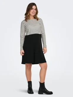OLMKAYLEE Robe courte