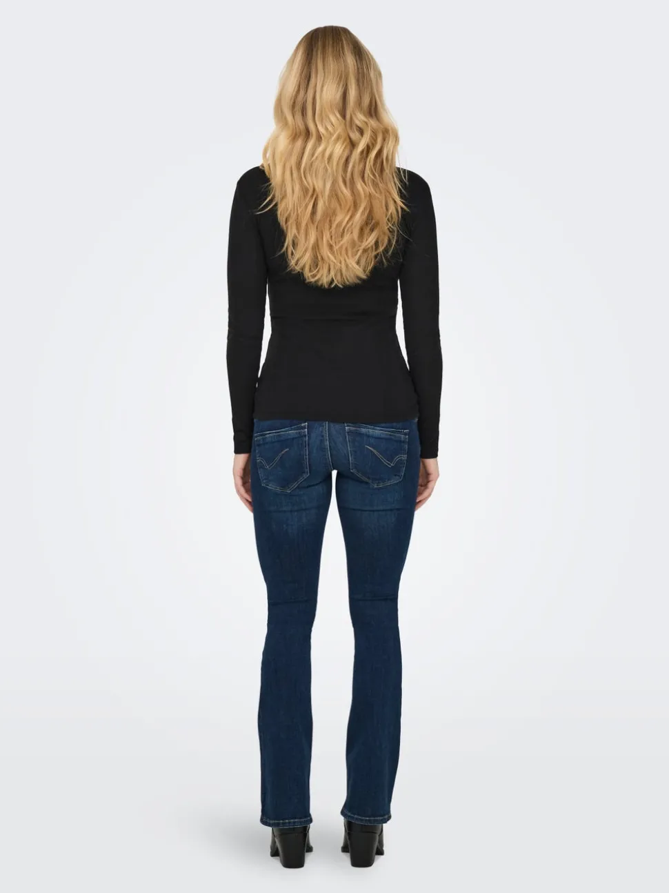 OLMLARA Top