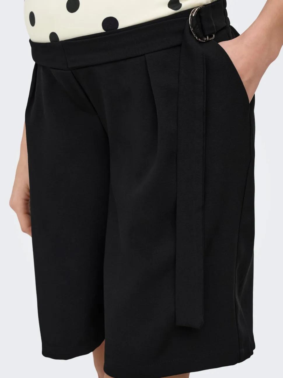 OLMVICTORIA Taille haute Regular Fit Short