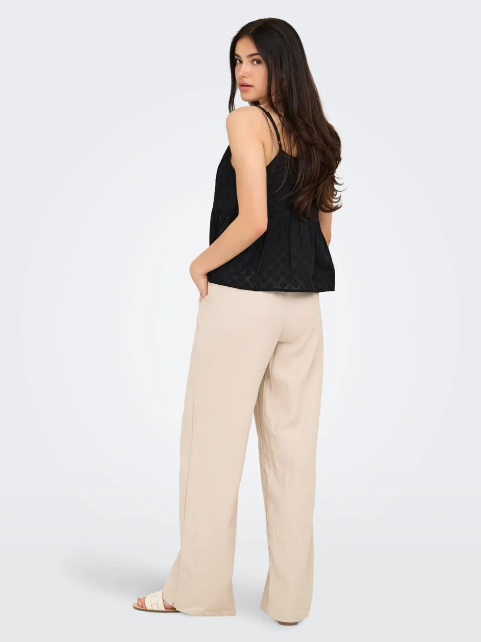 ONLARABELLA Top