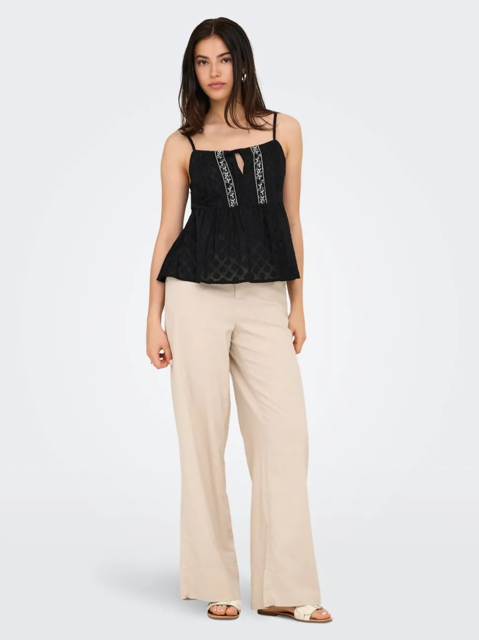 ONLARABELLA Top