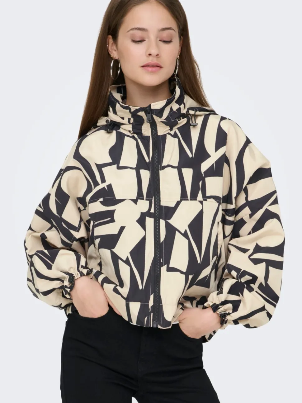 ONLBETTY Veste