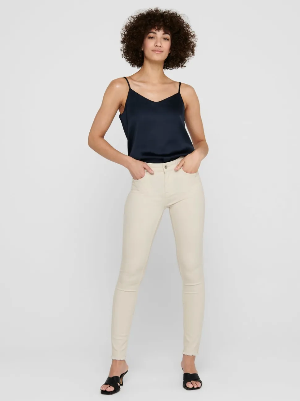 ONLBLUSH Taille moyenne Skinny Fit Longueur cheville Jeans