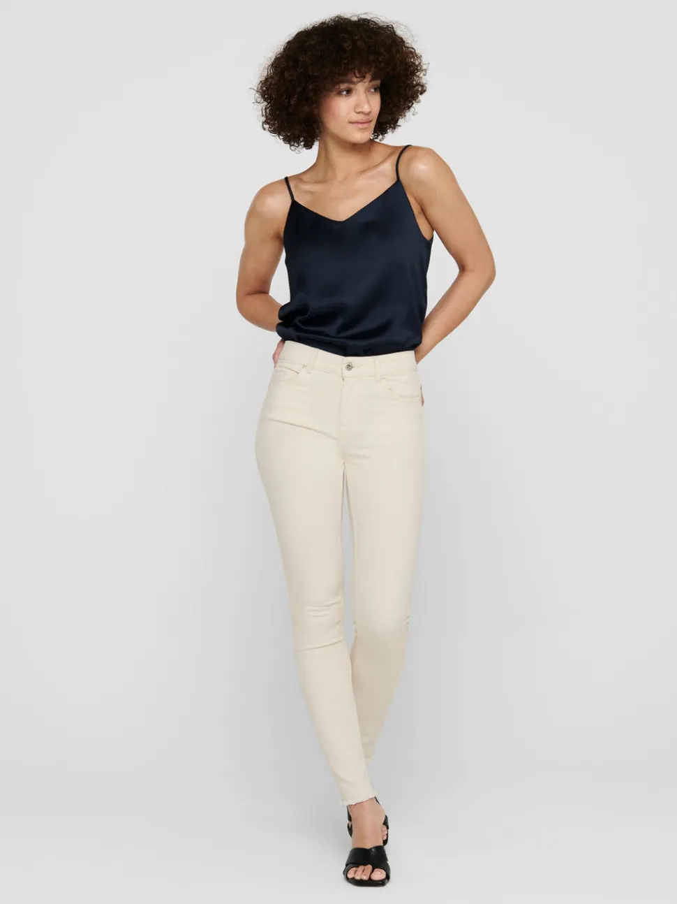 ONLBLUSH Taille moyenne Skinny Fit Longueur cheville Jeans