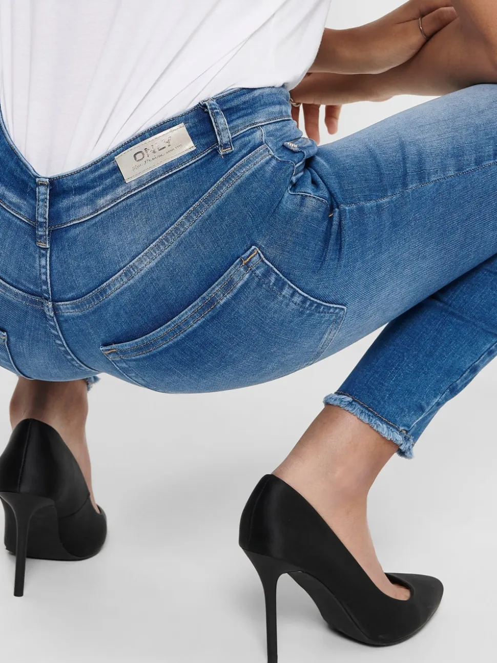 ONLBLUSH Taille moyenne Skinny Fit Longueur cheville Jeans