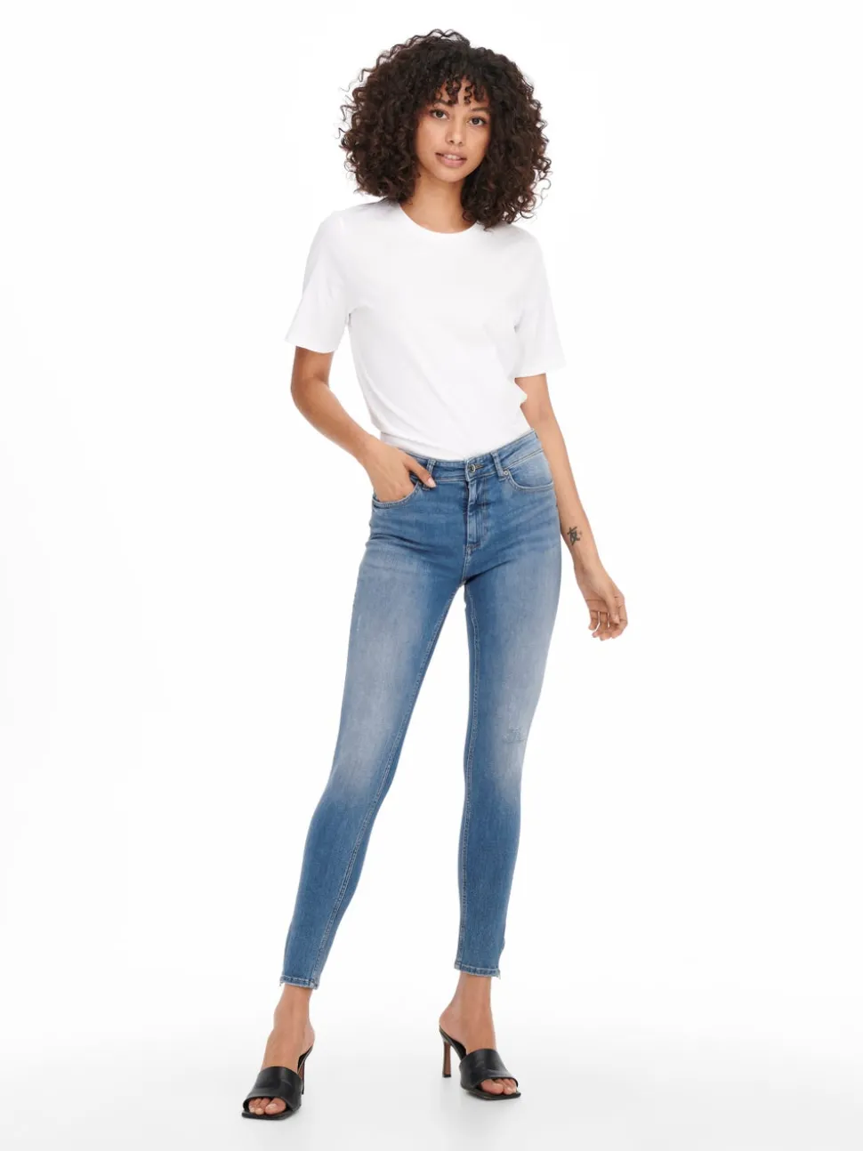 ONLBLUSH Taille moyenne Skinny Fit Longueur cheville Jeans