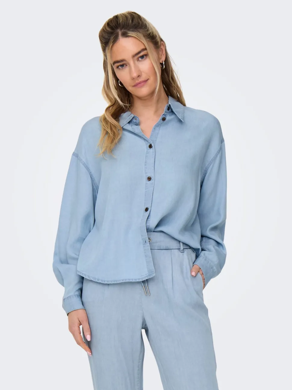 ONLCHARIS Top