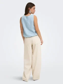 ONLCHARIS Top