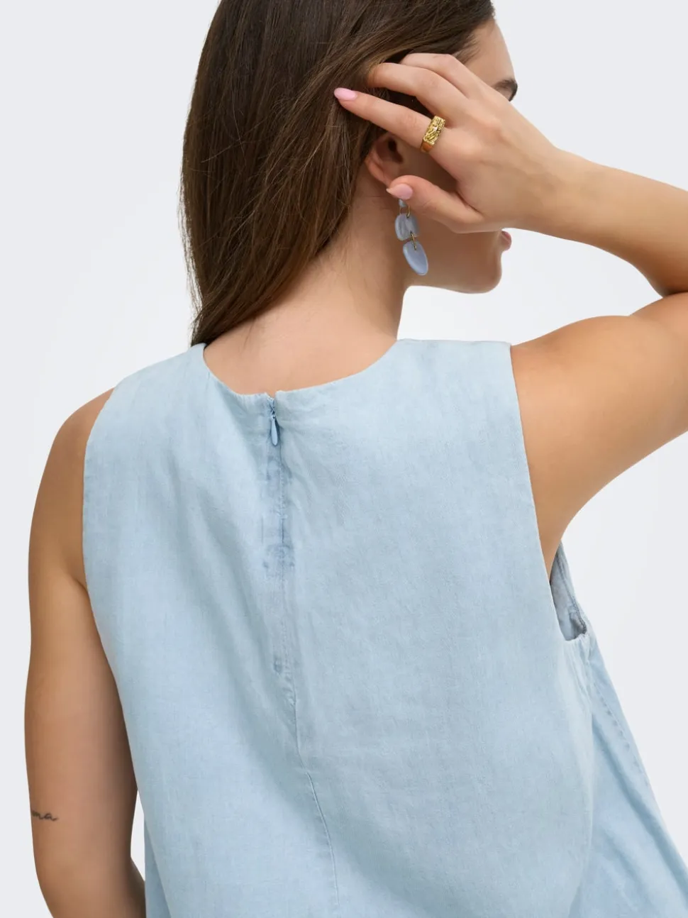 ONLCHARIS Top