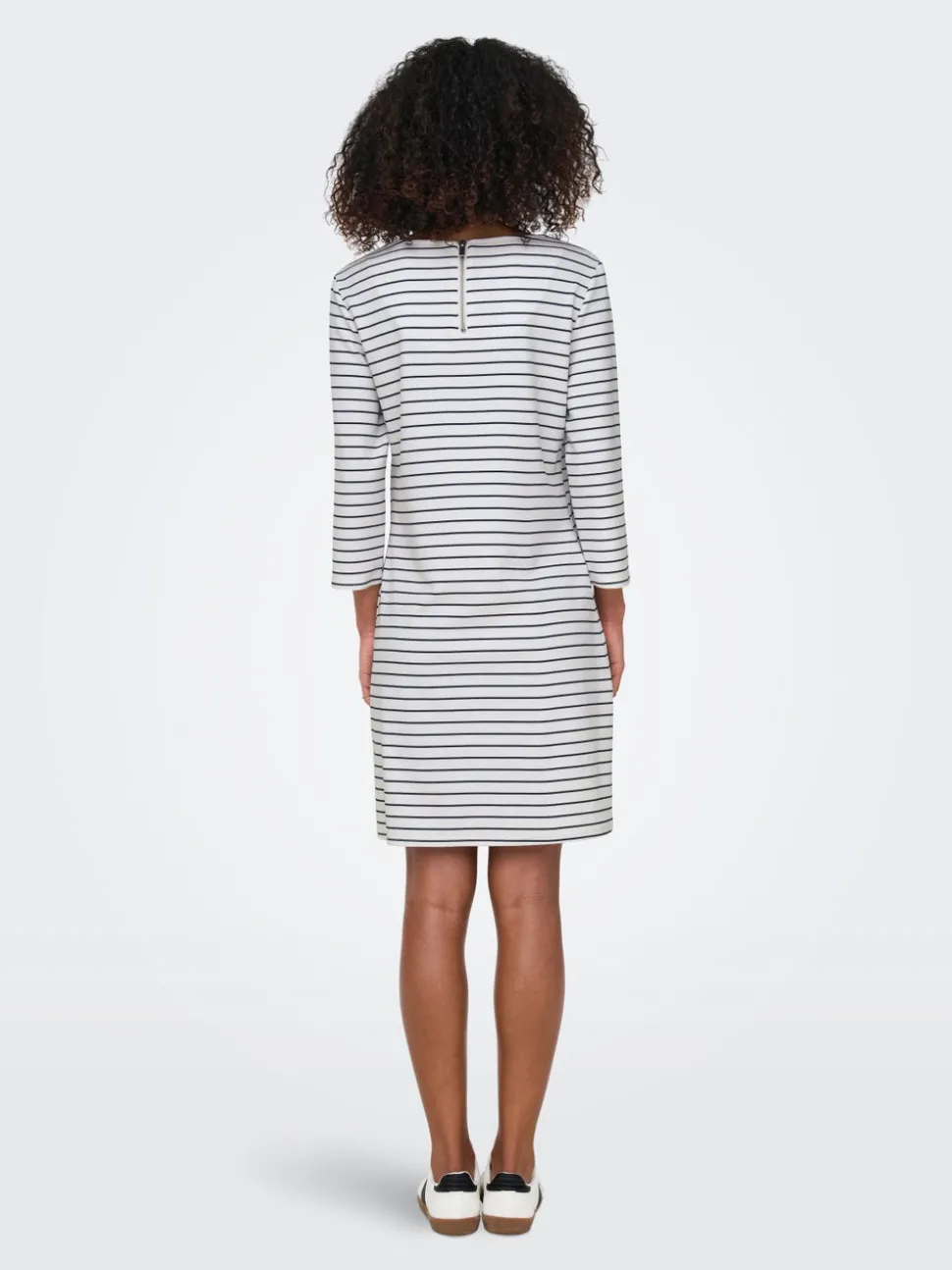ONLDEMI Robe courte