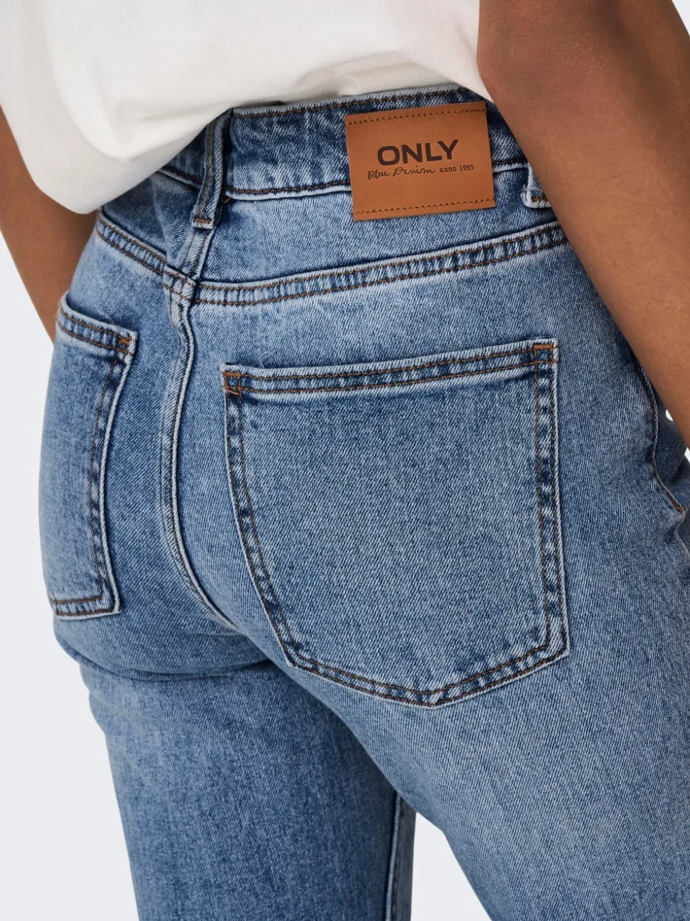 ONLEMILY Taille haute Straight Fit Longueur cheville Jeans