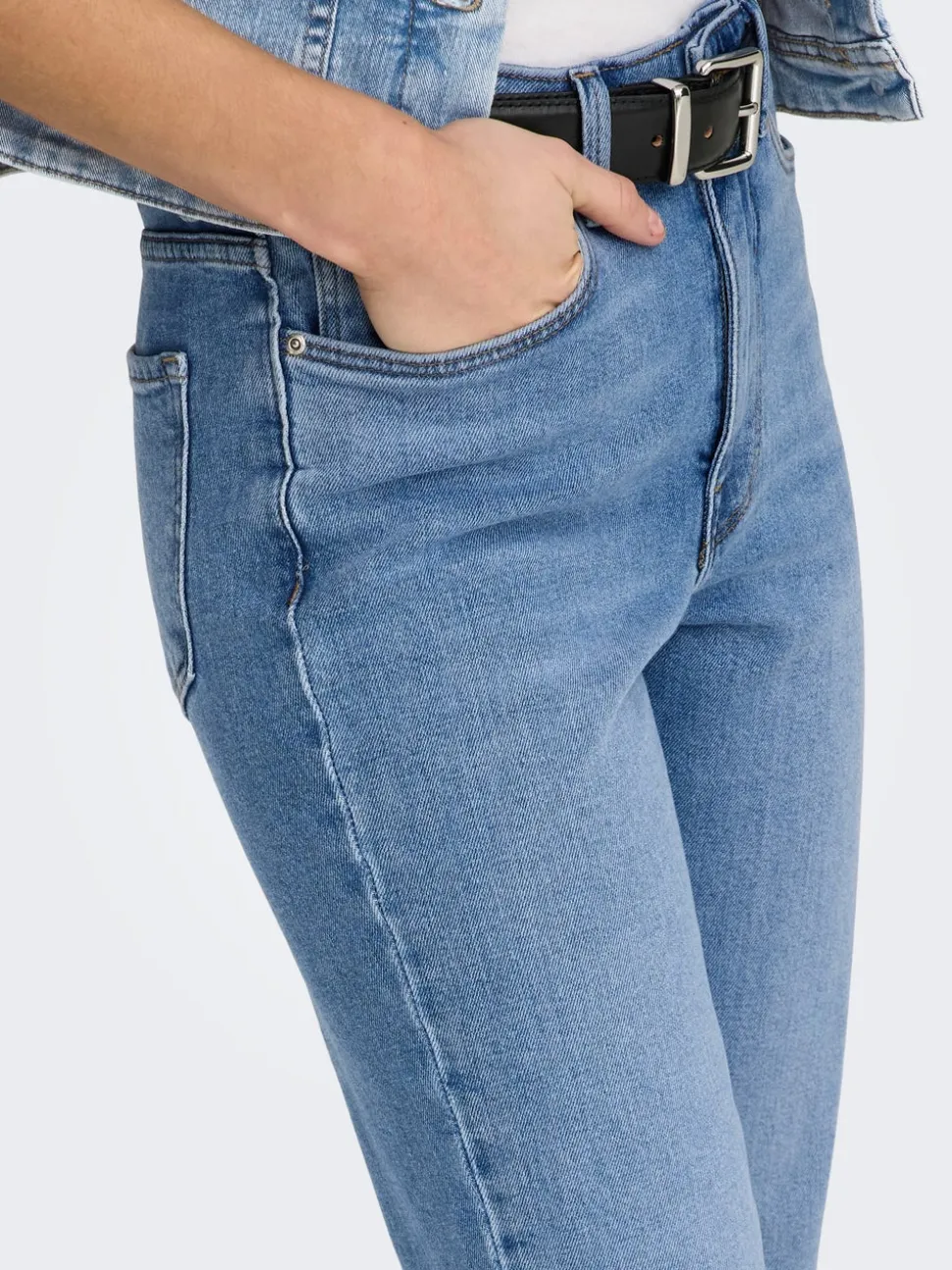 ONLEMILY Taille haute Straight Fit Longueur cheville Jeans