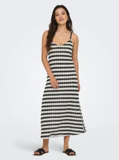 ONLEVARA Robe longue