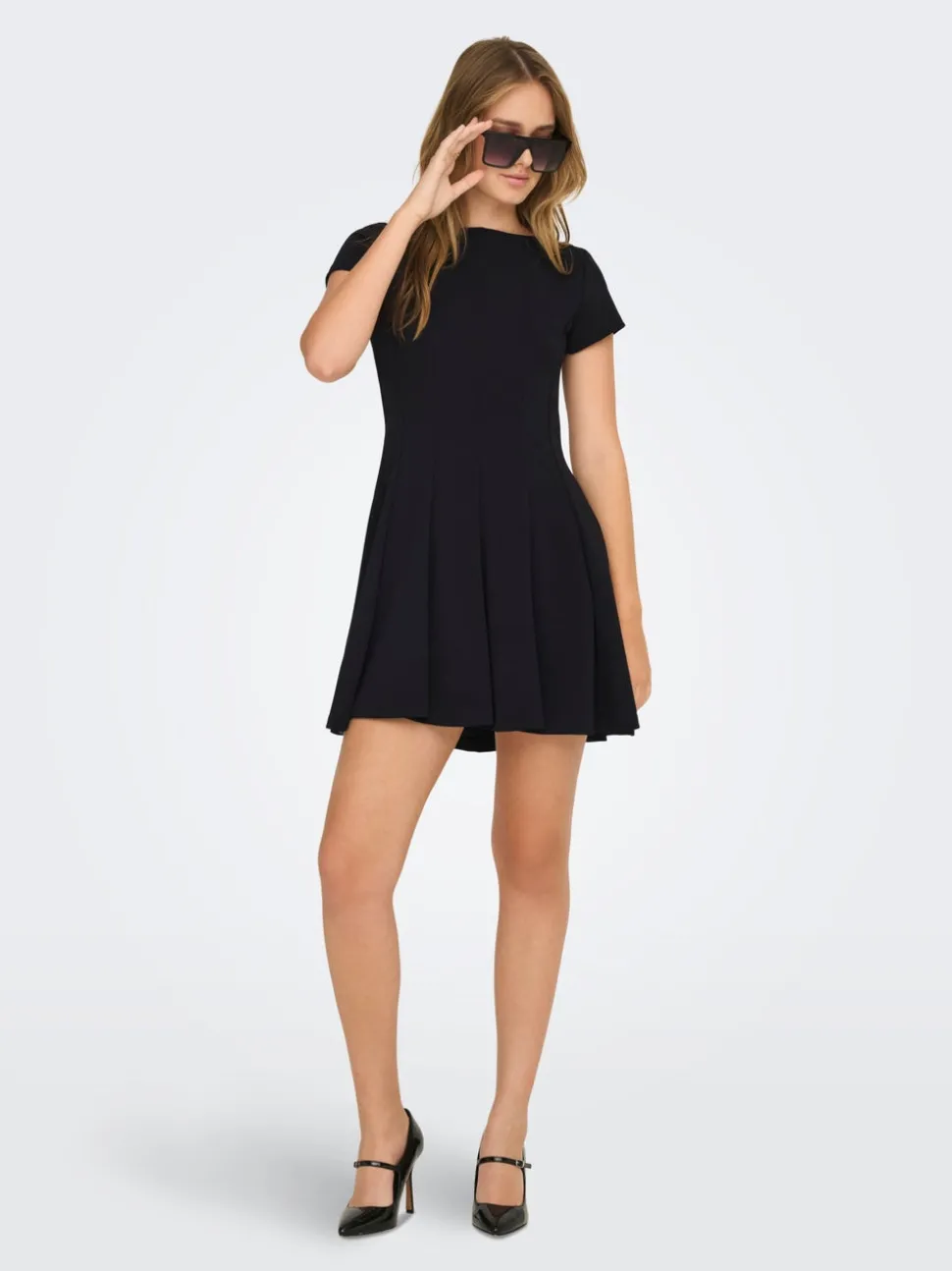 ONLEVI Robe courte