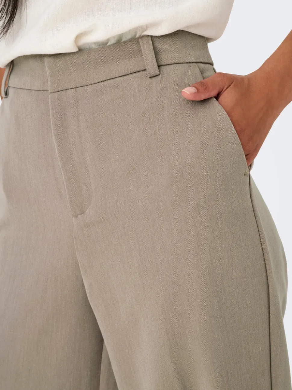 ONLHATTIE-LANA Straight Tapered Fit Pantalon à jambe large