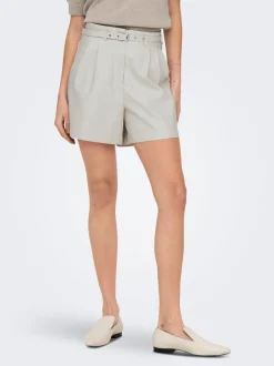 ONLHEIDI Taille moyenne Regular Fit Short en cuir synthétique