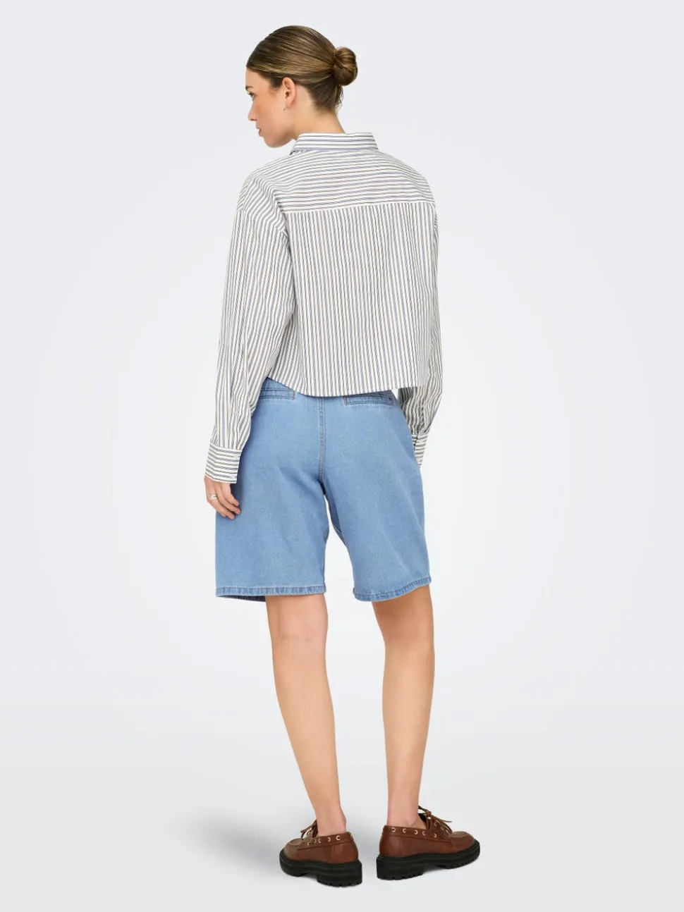 ONLIVY Wide Leg Fit Short en denim