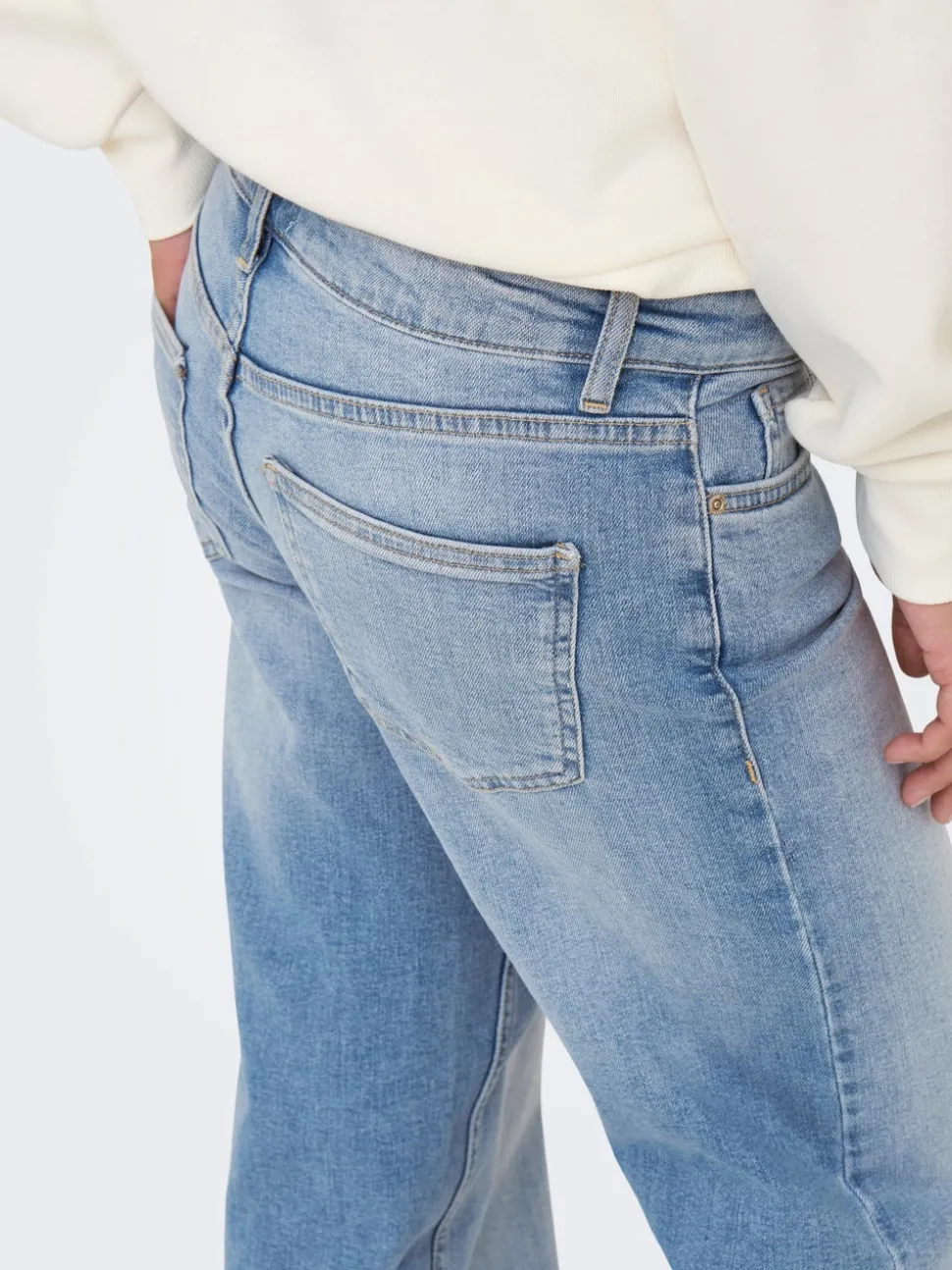 ONLJUDY-O Taille basse Straight Fit Jeans