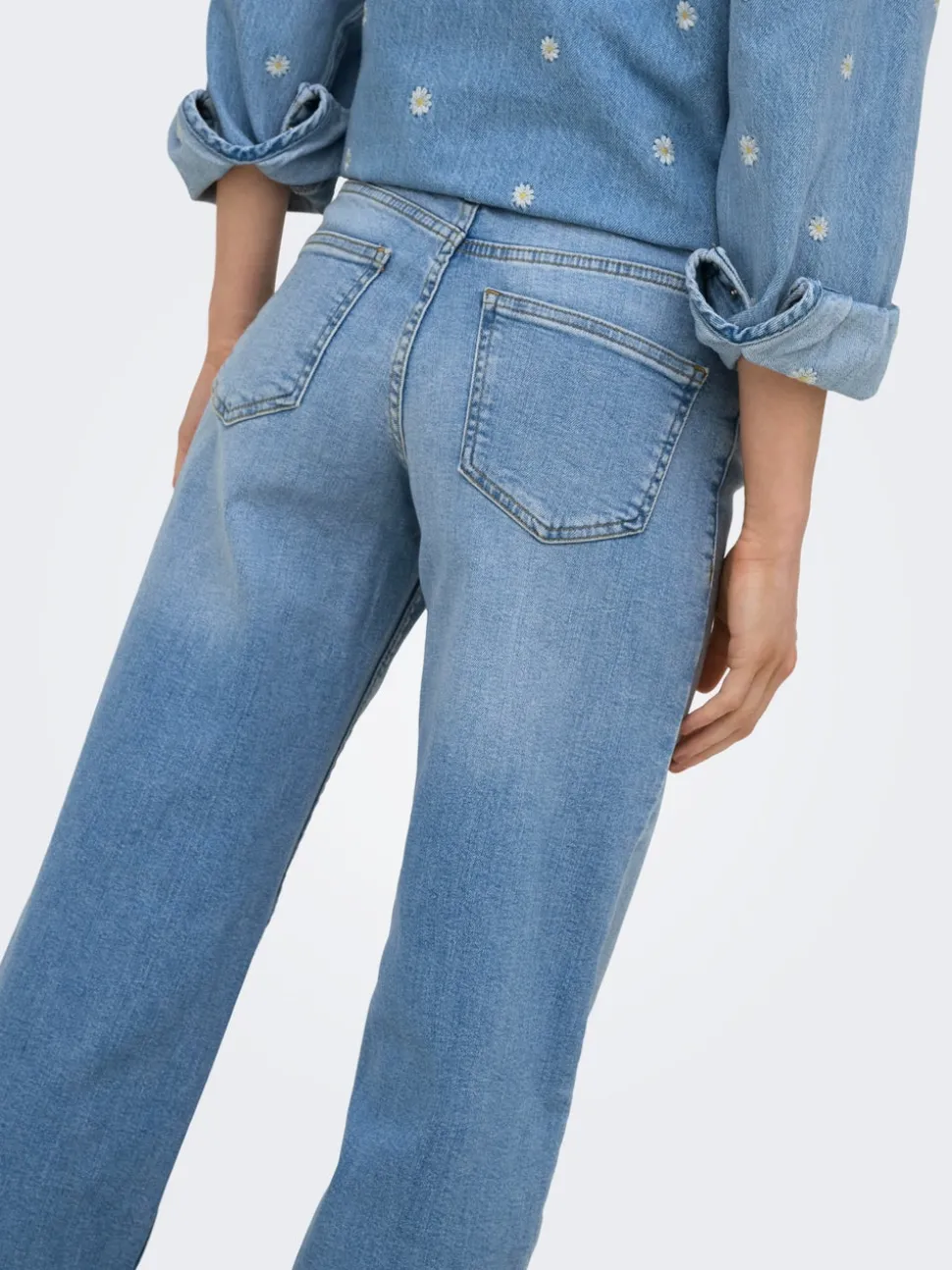 ONLJULLES Taille basse Wide Leg Fit Jeans